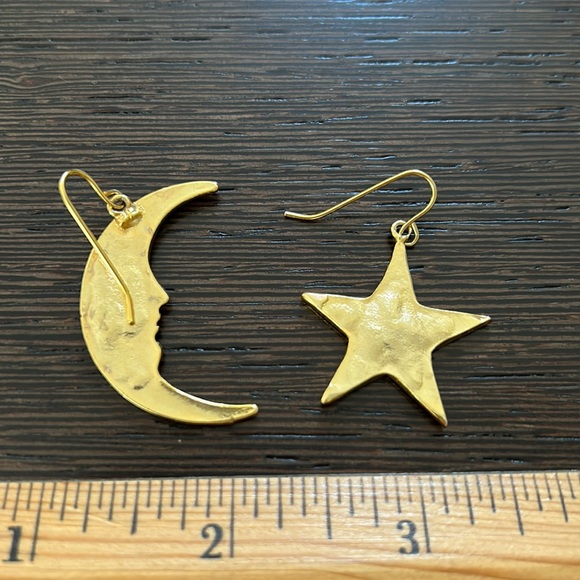 VTG Star and Moon Rhinestone Earrings, gold color - Picture 5 of 8